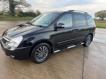 Used Kia Sedona 2010 for sale - 76734329: Photo