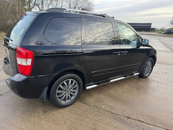 Used Kia Sedona 2010 for sale - 76734329: Photo
