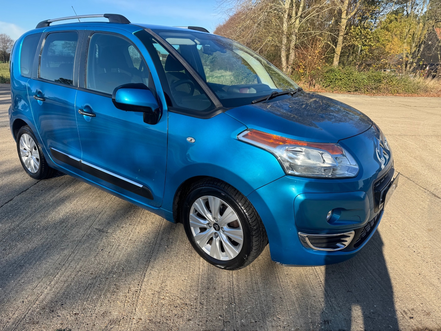 Used Citroen C3 Picasso 2011 for sale - 76638349: Photo 1