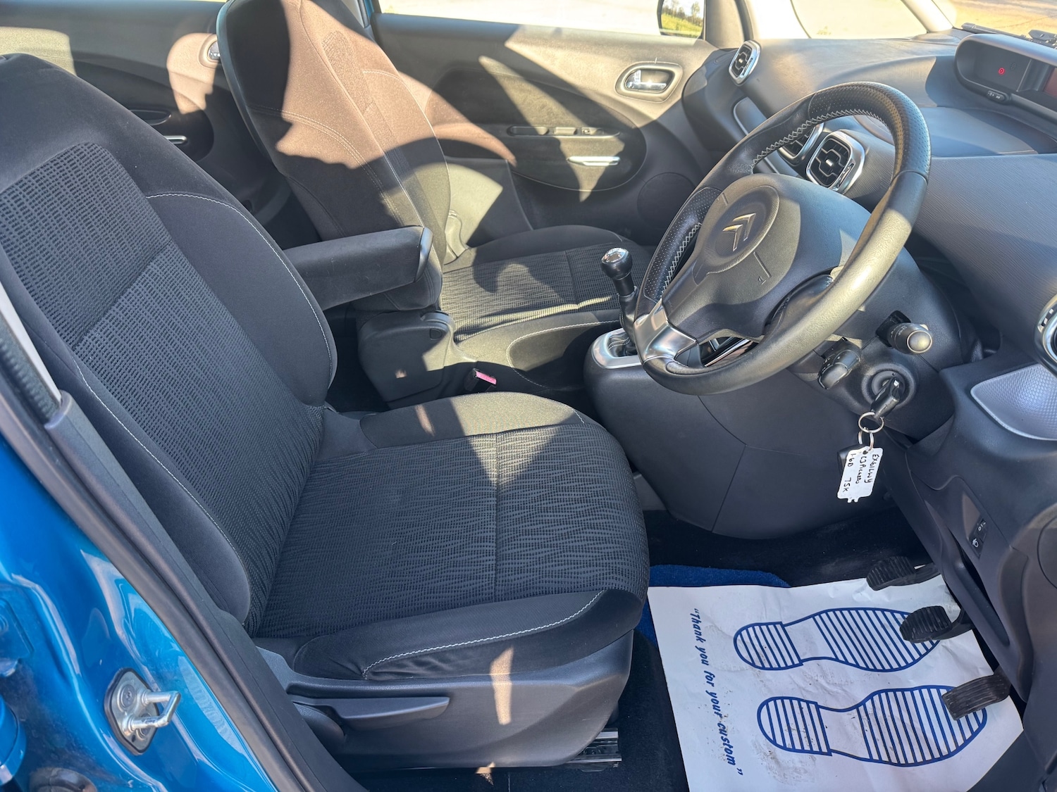 Used Citroen C3 Picasso 2011 for sale - 76638349: Photo 5