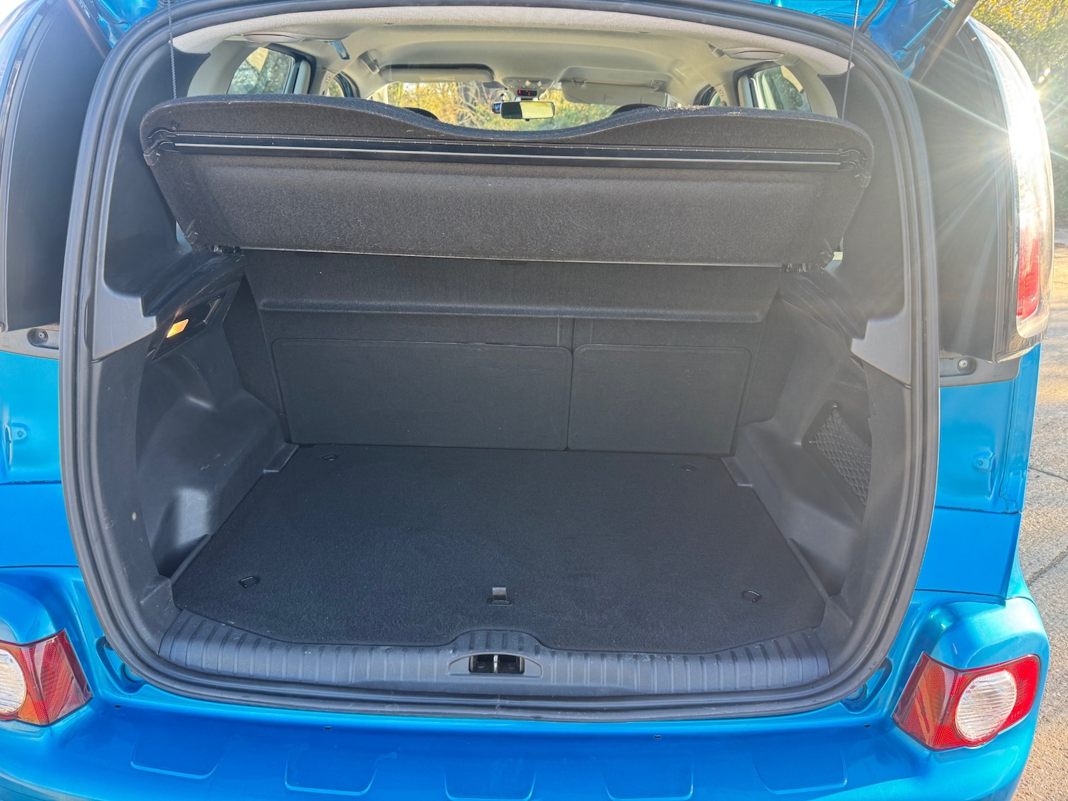 Used Citroen C3 Picasso 2011 for sale - 76638349: Photo 8