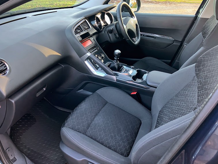 Used Peugeot 3008 2015 for sale - 77201263: Photo 21