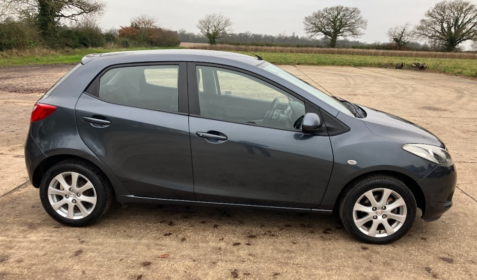 Used Mazda Mazda2 2010 for sale - 77038975: Photo 2