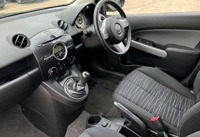 Used Mazda Mazda2 2010 for sale - 77038975: Photo 22