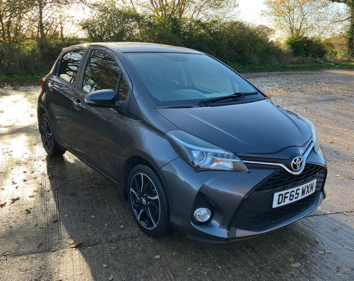 Used Toyota Yaris 2015 for sale - 76791512: Photo 1