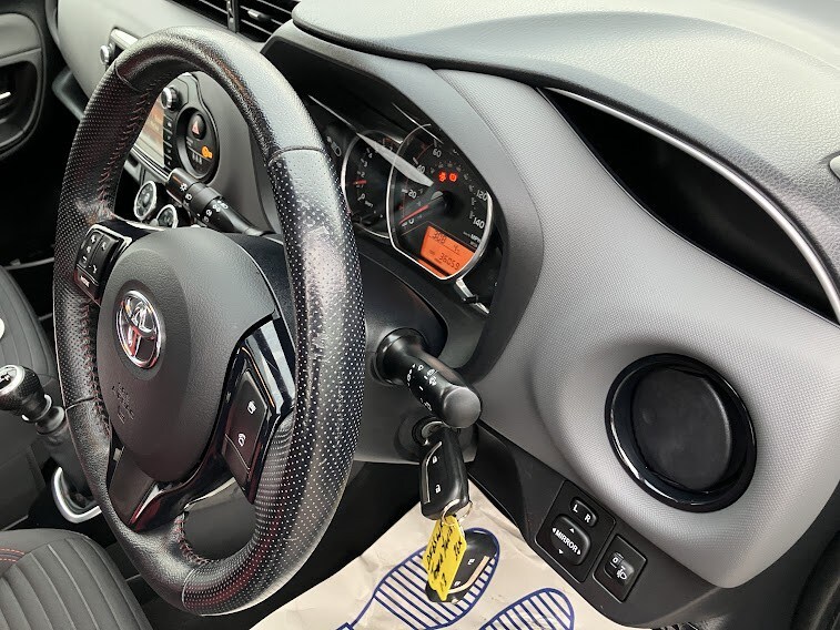 Used Toyota Yaris 2015 for sale - 76791512: Photo 23