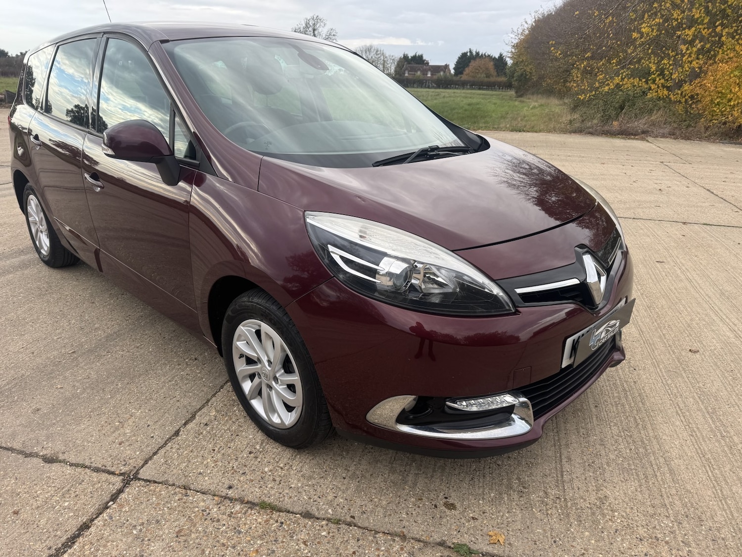 Used Renault Grand Scenic 2014 for sale - 76799236: Photo 1