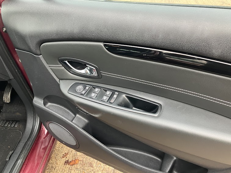 Used Renault Grand Scenic 2014 for sale - 76799236: Photo 17