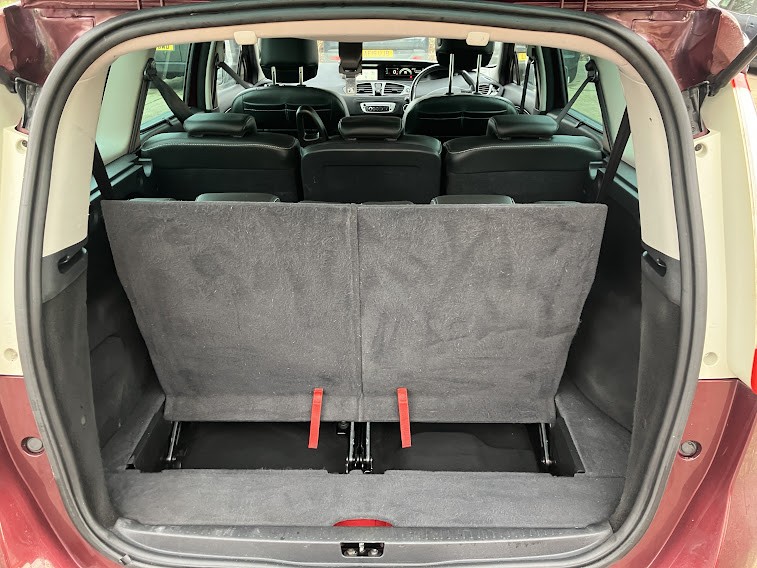 Used Renault Grand Scenic 2014 for sale - 76799236: Photo 19