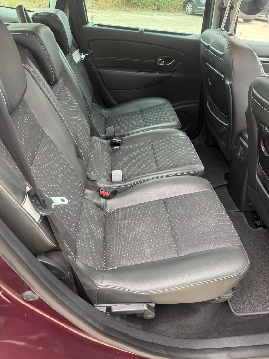 Used Renault Grand Scenic 2014 for sale - 76799236: Photo 6