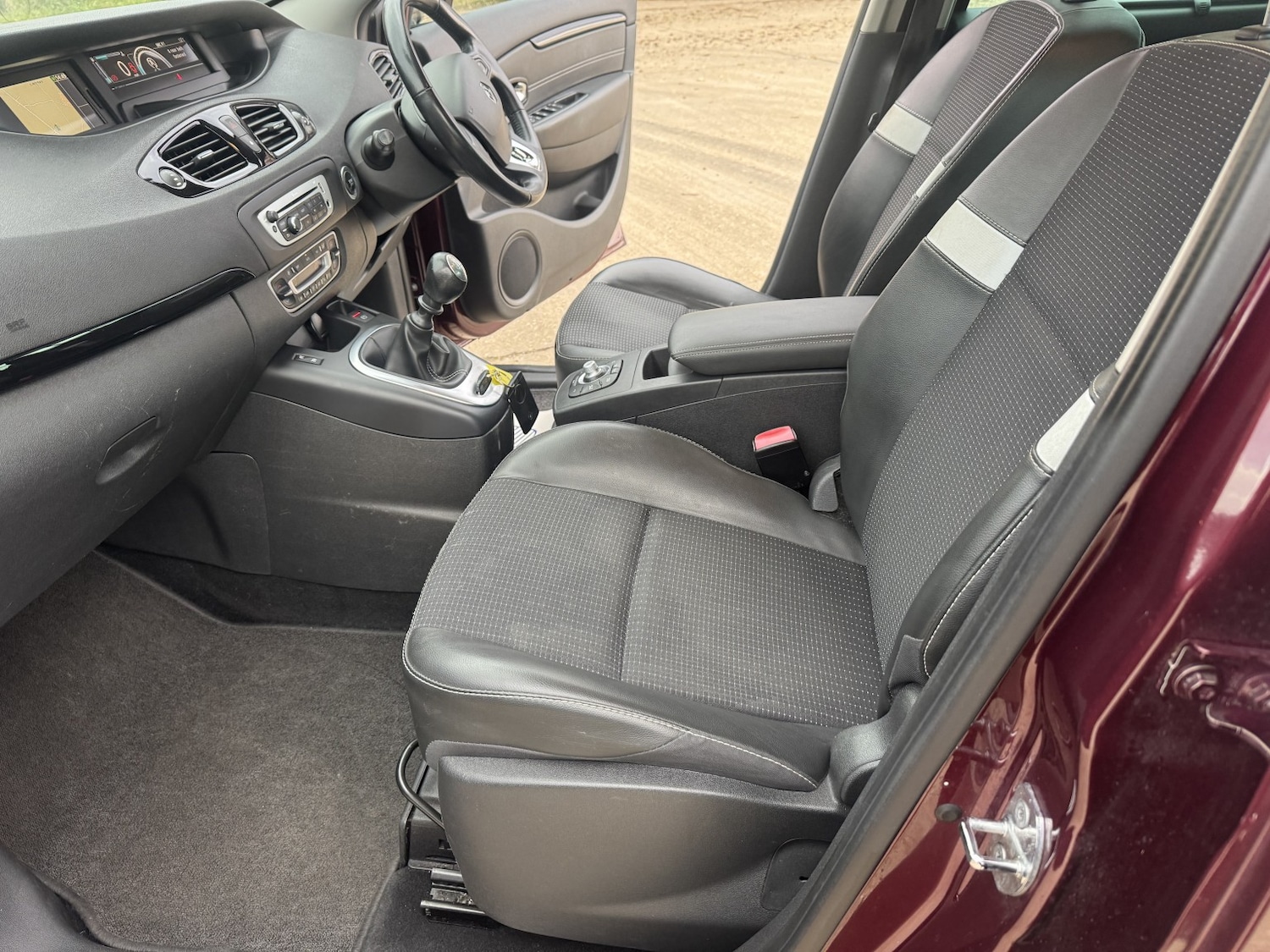 Used Renault Grand Scenic 2014 for sale - 76799236: Photo 7