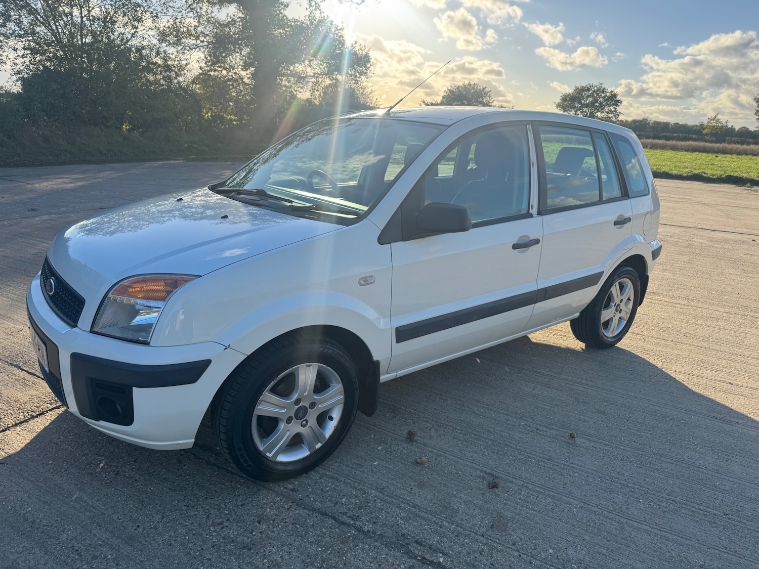 Used Ford Fusion 2006 for sale - 76366371: Photo 2
