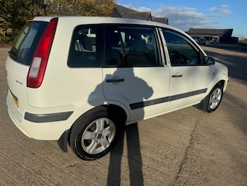 Used Ford Fusion 2006 for sale - 76366371: Photo