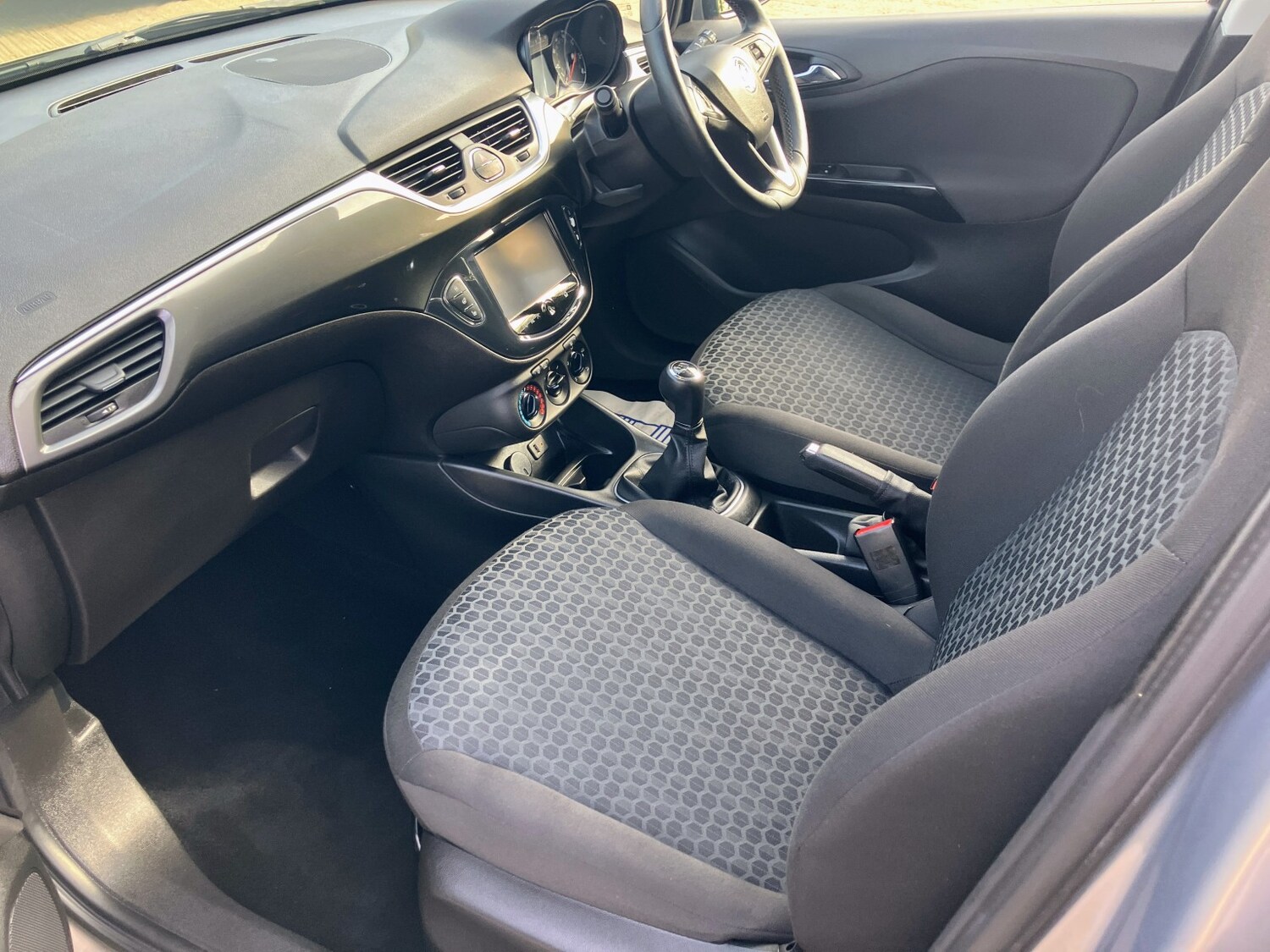 Used Vauxhall Corsa 2015 for sale - 78182991: Photo 9