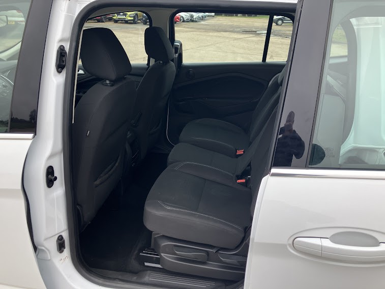 Used Ford Grand C-Max 2015 for sale - 77796864: Photo 28