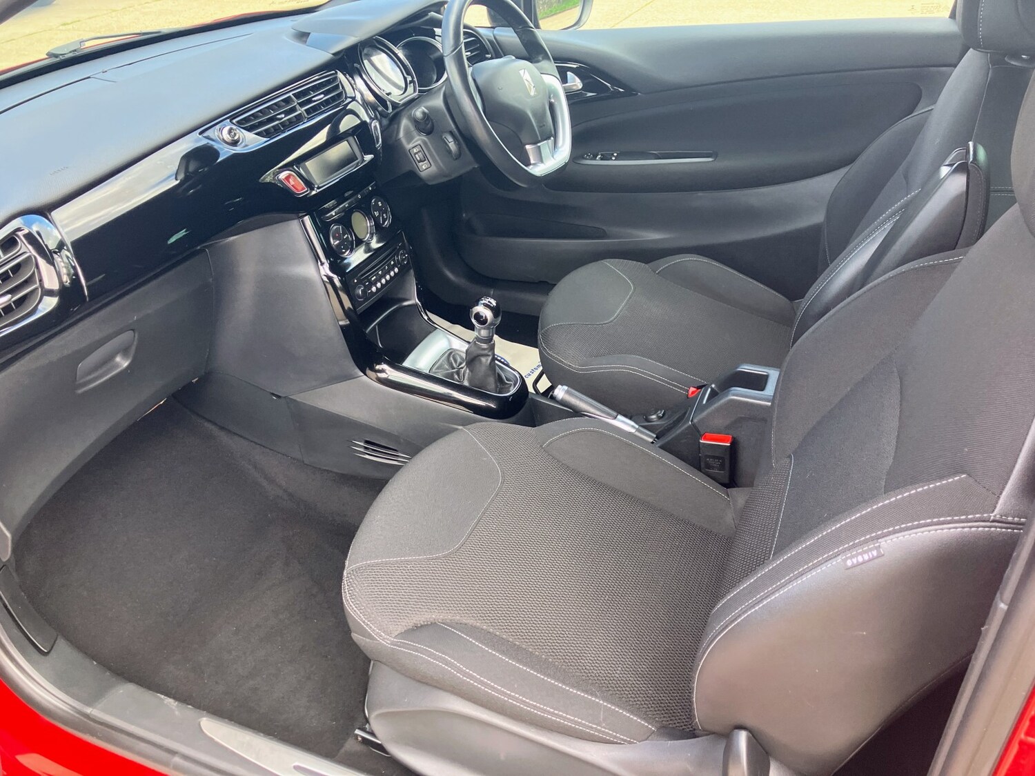 Used Citroen DS3 2013 for sale - 77891574: Photo 18