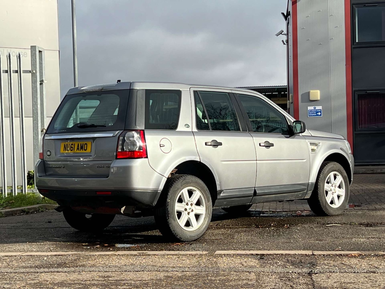 Used Land Rover Freelander 2 2011 for sale - 76595820: Photo 17