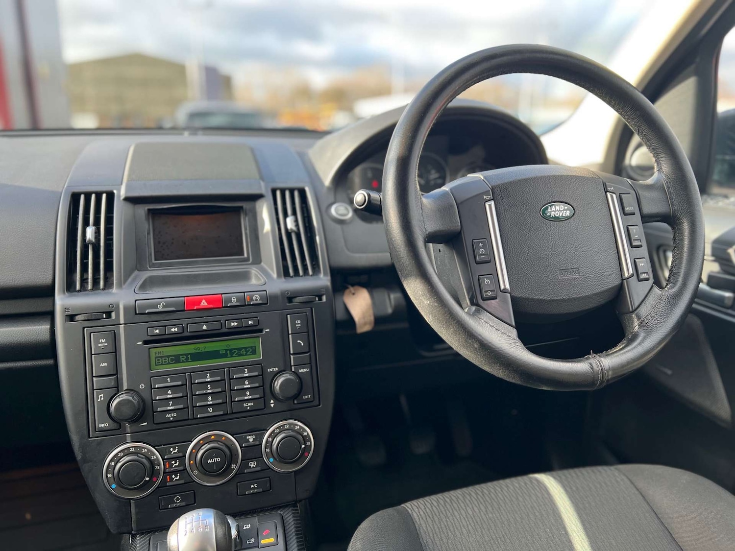 Used Land Rover Freelander 2 2011 for sale - 76595820: Photo 24