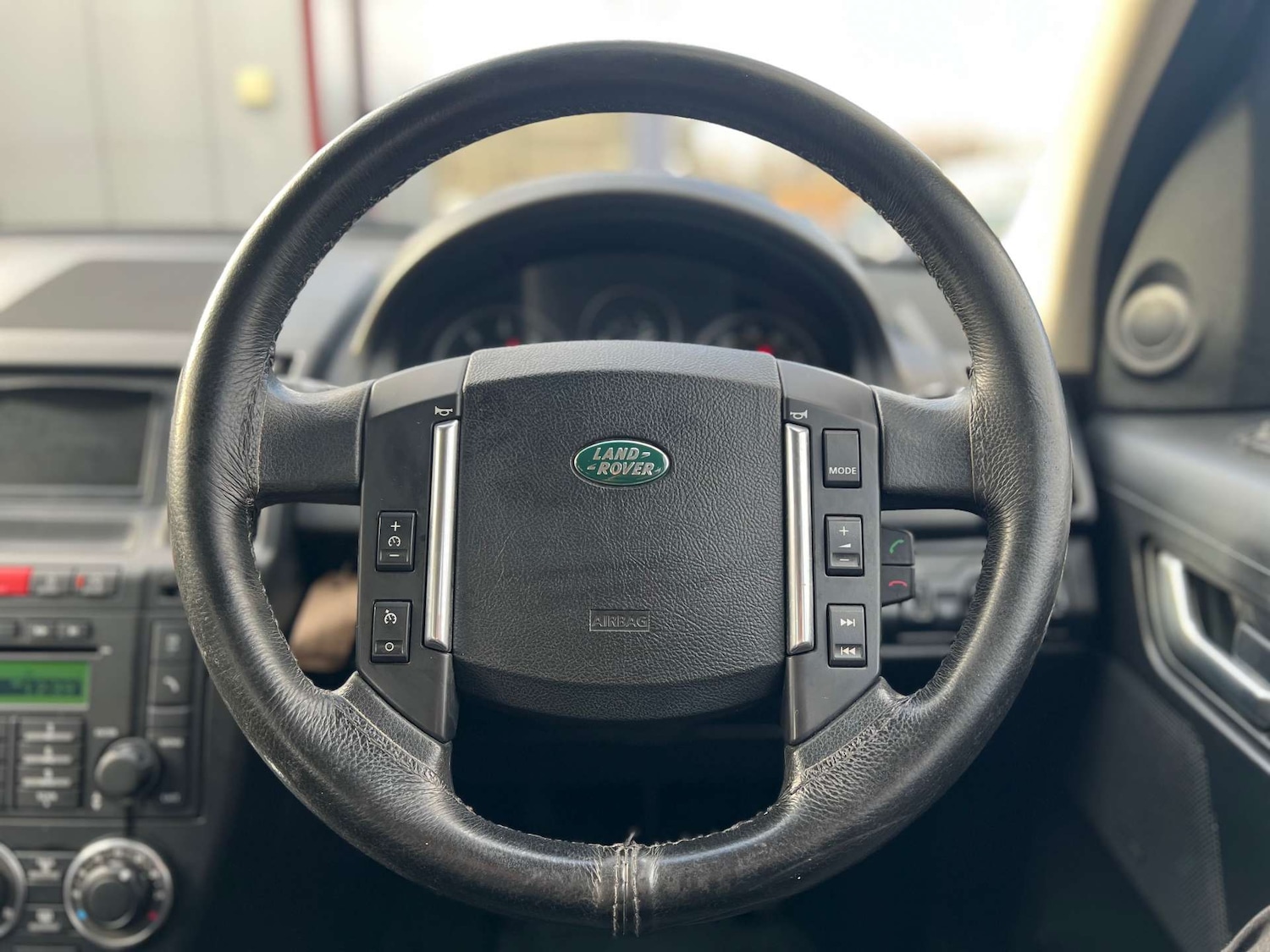 Used Land Rover Freelander 2 2011 for sale - 76595820: Photo 56