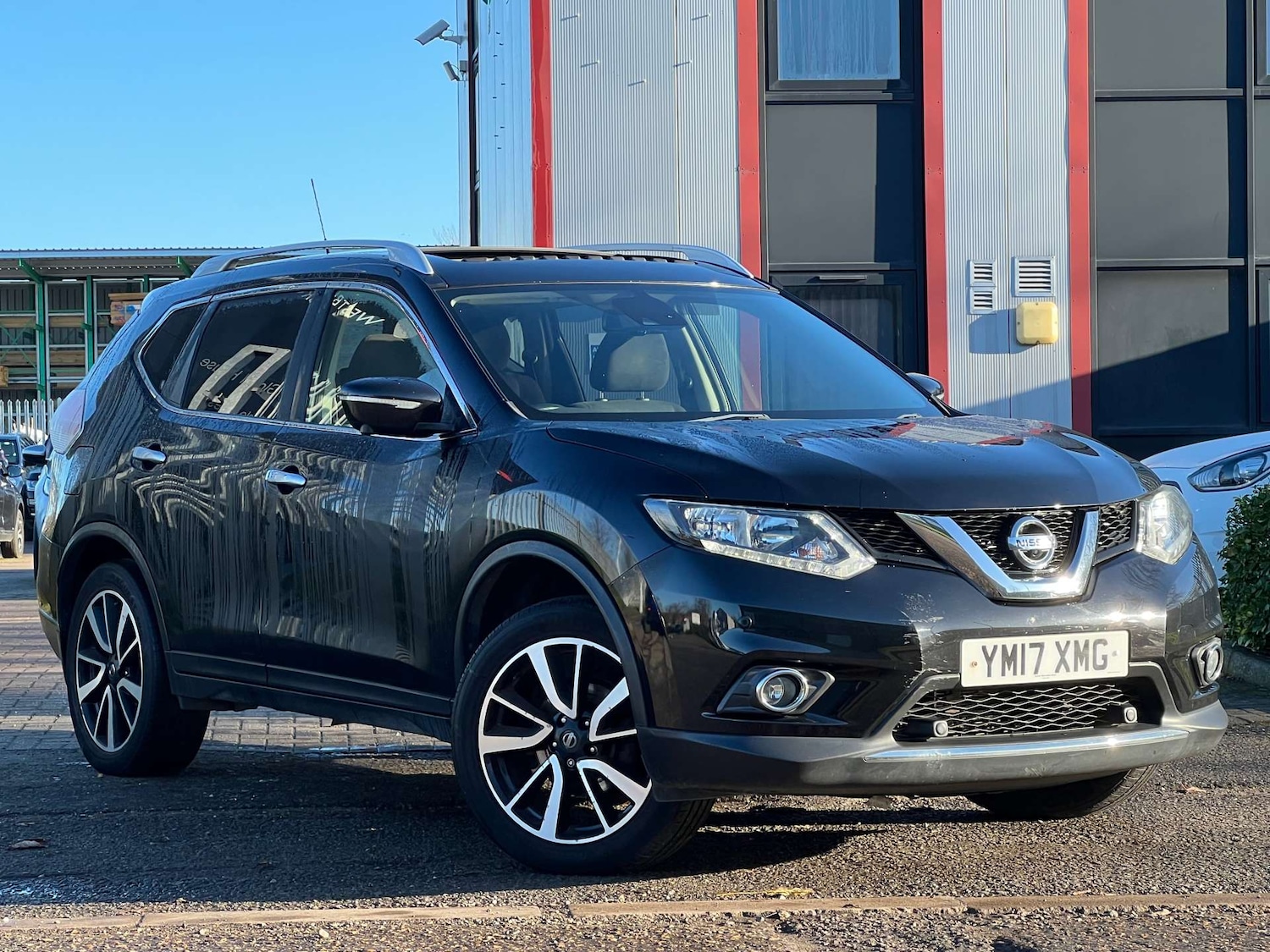 Used Nissan X-Trail 2017 for sale - 77662763: Photo 2