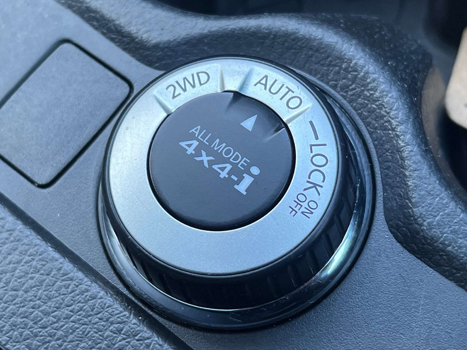 Used Nissan X-Trail 2017 for sale - 77662763: Photo 42