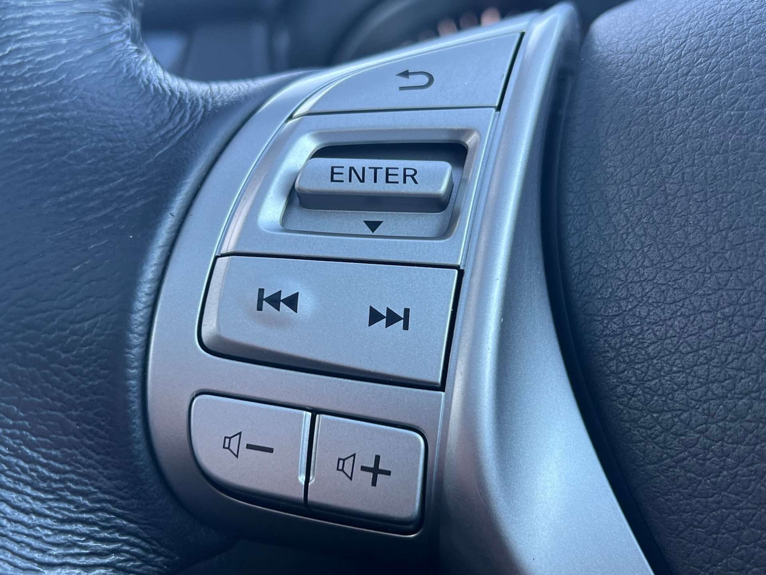 Used Nissan X-Trail 2017 for sale - 77662763: Photo 60