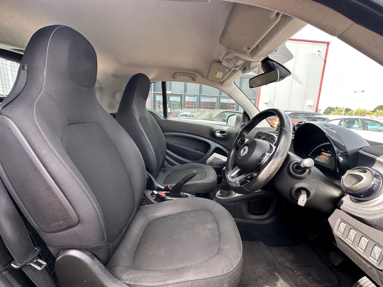 Used smart fortwo 2018 for sale - 75853125: Photo 19