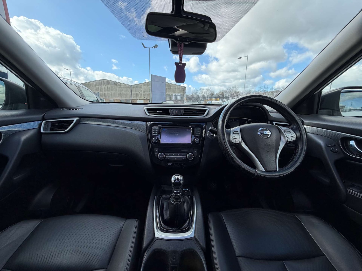 Used Nissan X-Trail 2015 for sale - 77662811: Photo 23