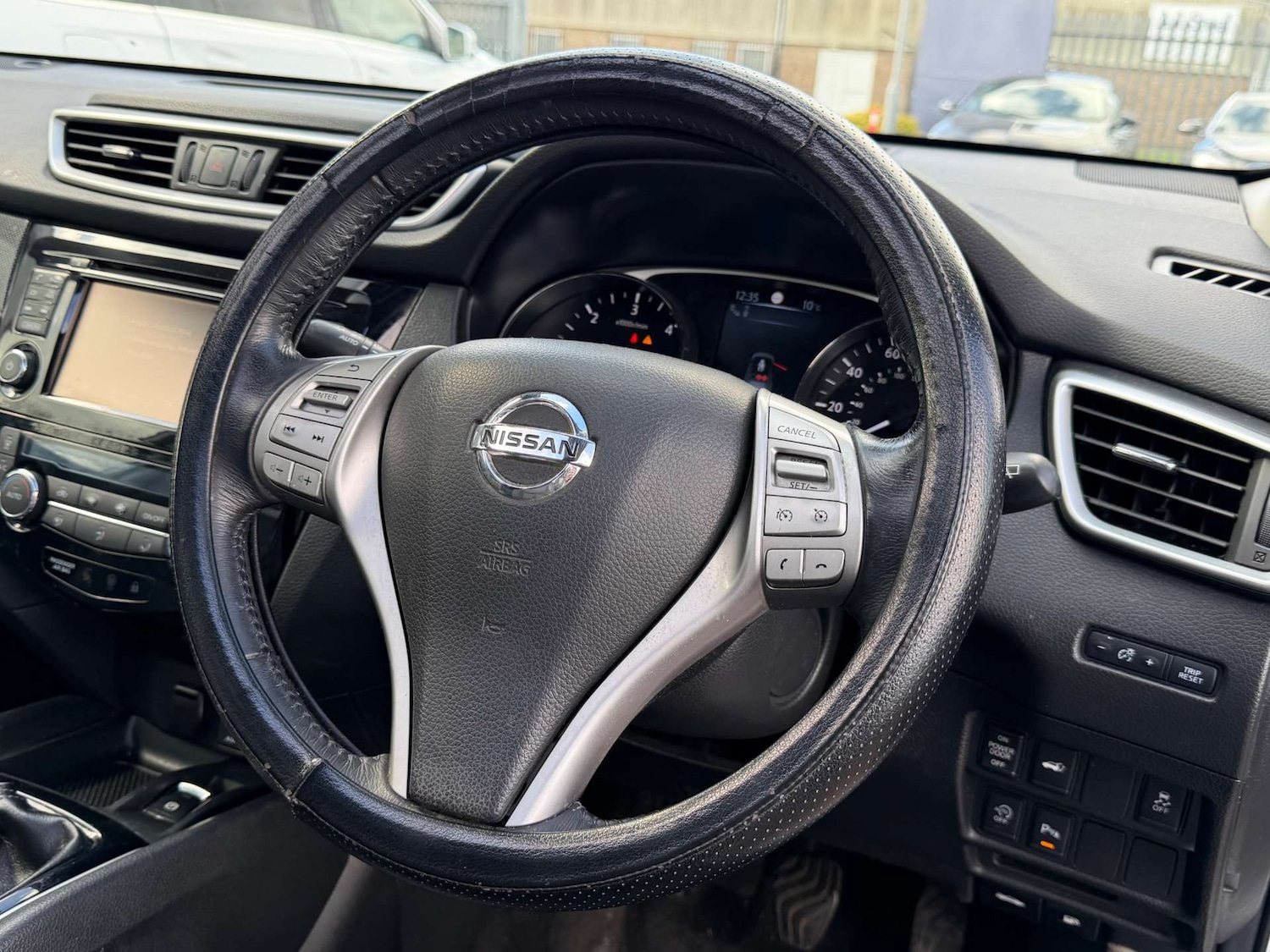 Used Nissan X-Trail 2015 for sale - 77662811: Photo 29