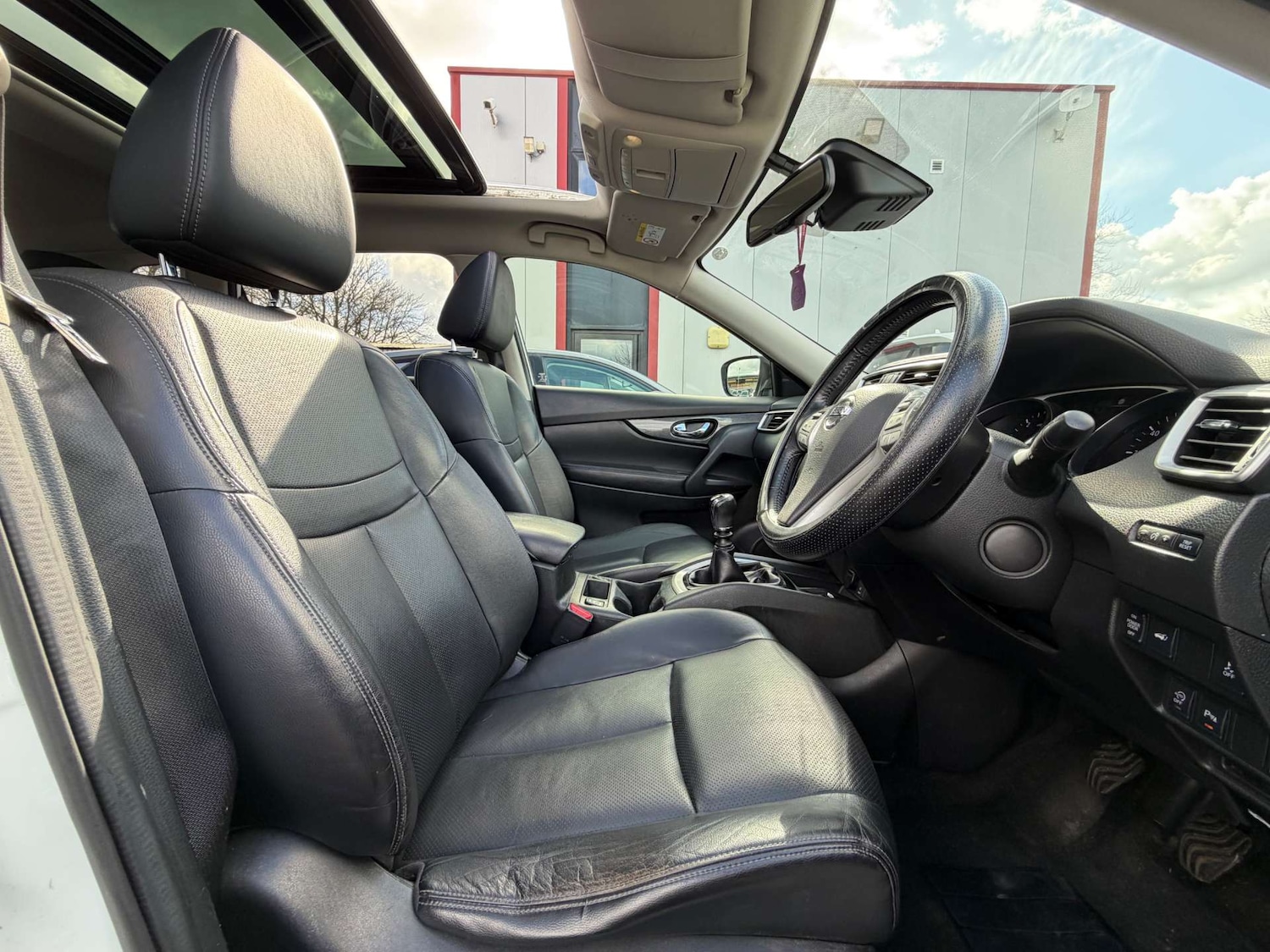 Used Nissan X-Trail 2015 for sale - 77662811: Photo 31