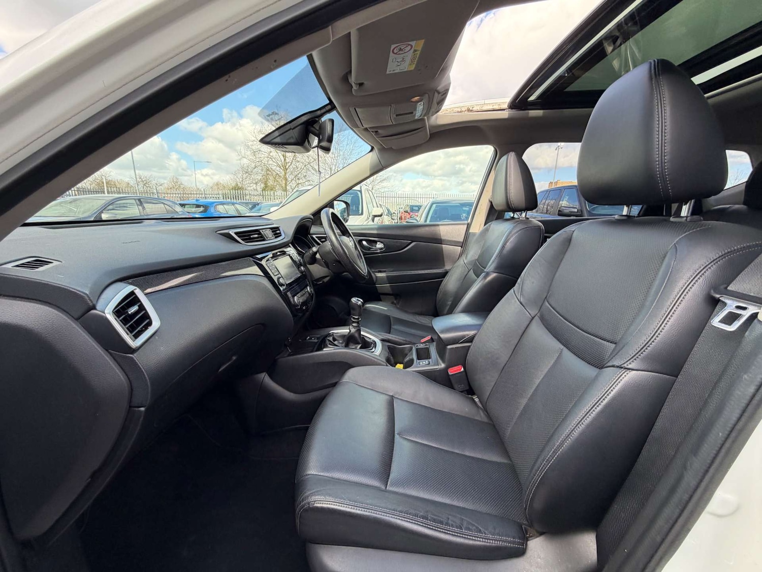 Used Nissan X-Trail 2015 for sale - 77662811: Photo 39