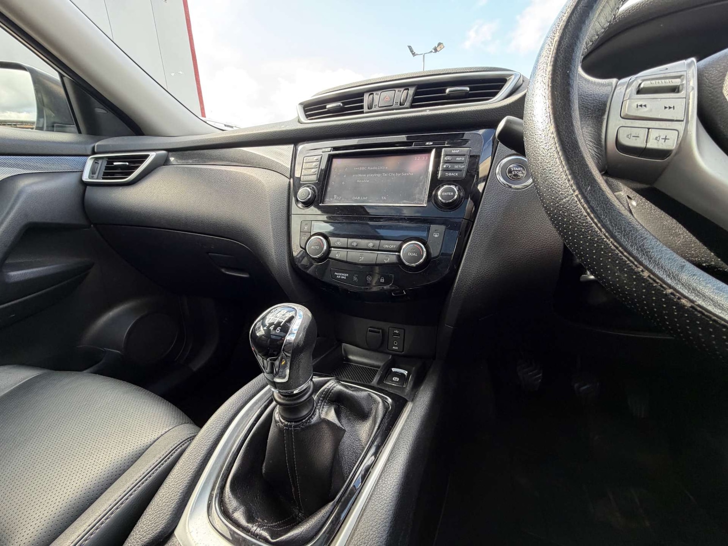 Used Nissan X-Trail 2015 for sale - 77662811: Photo 44