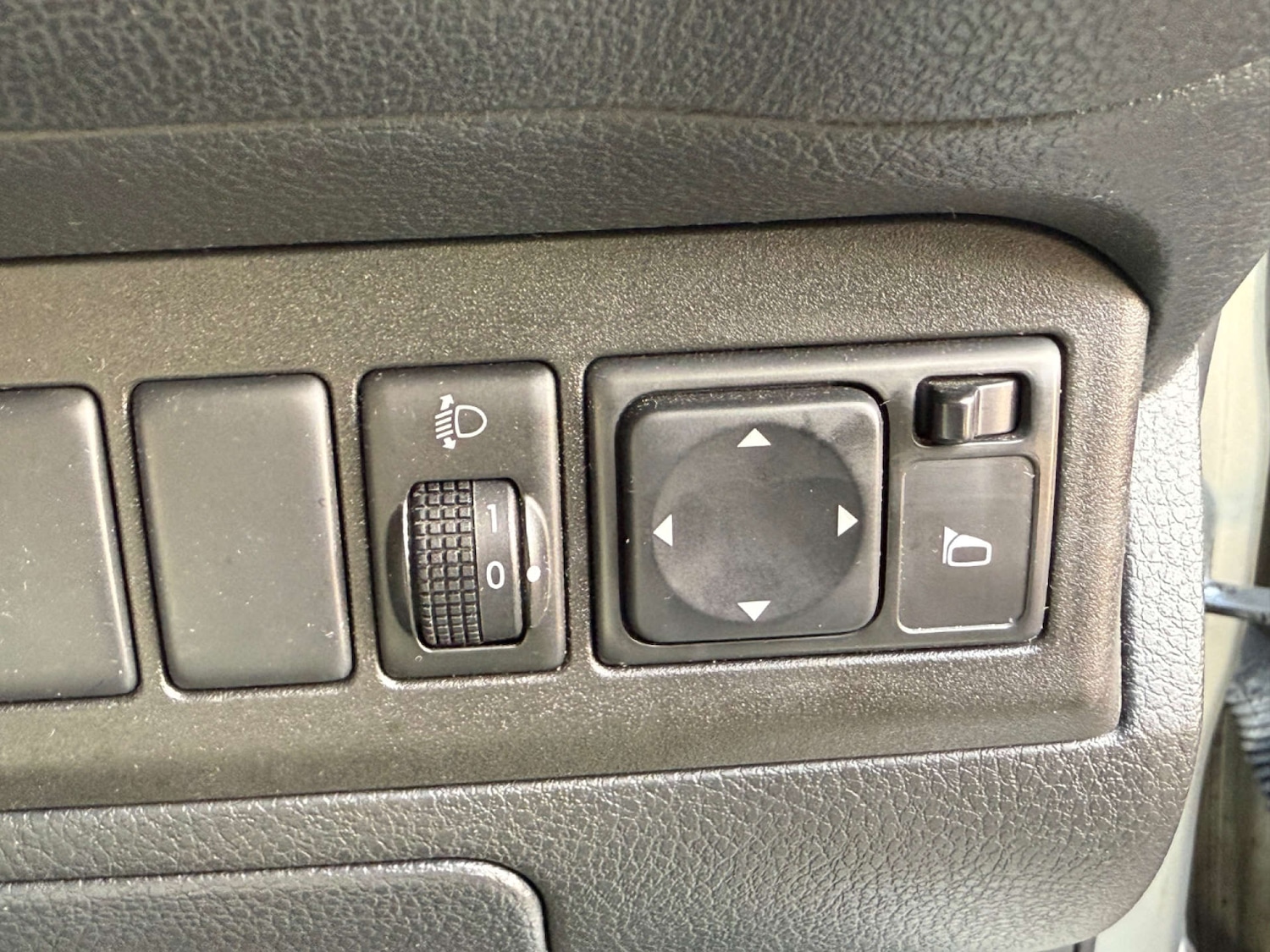 Used Nissan Note 2010 for sale - 77571340: Photo 11