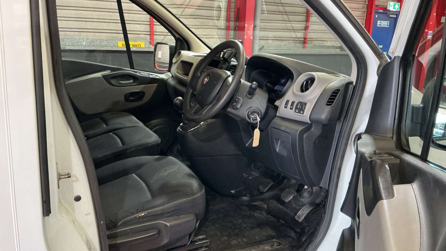 Used Renault Trafic 2017 for sale - 77911307: Photo 8