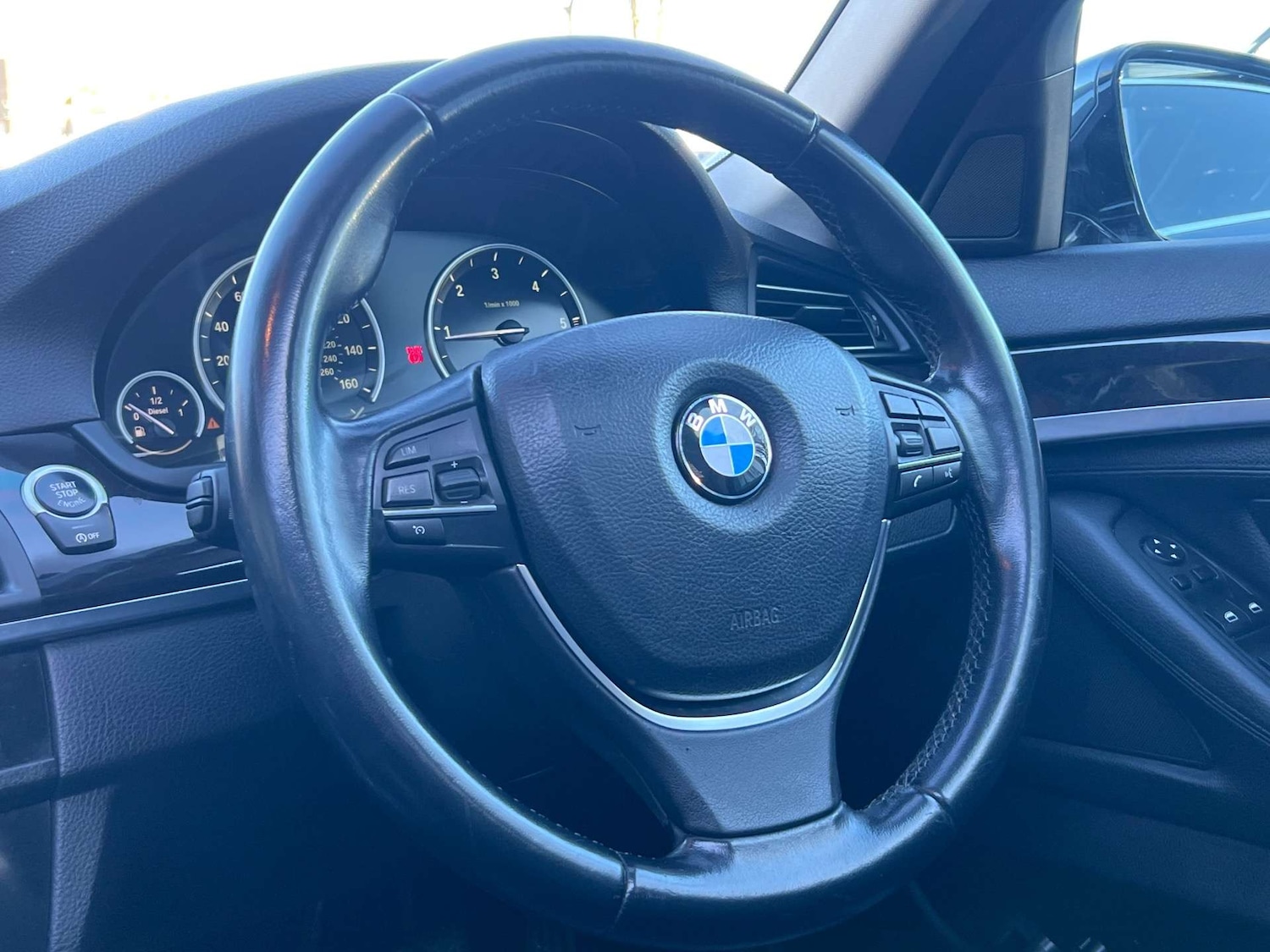 Used BMW 5 Series 2014 for sale - 76601530: Photo 19