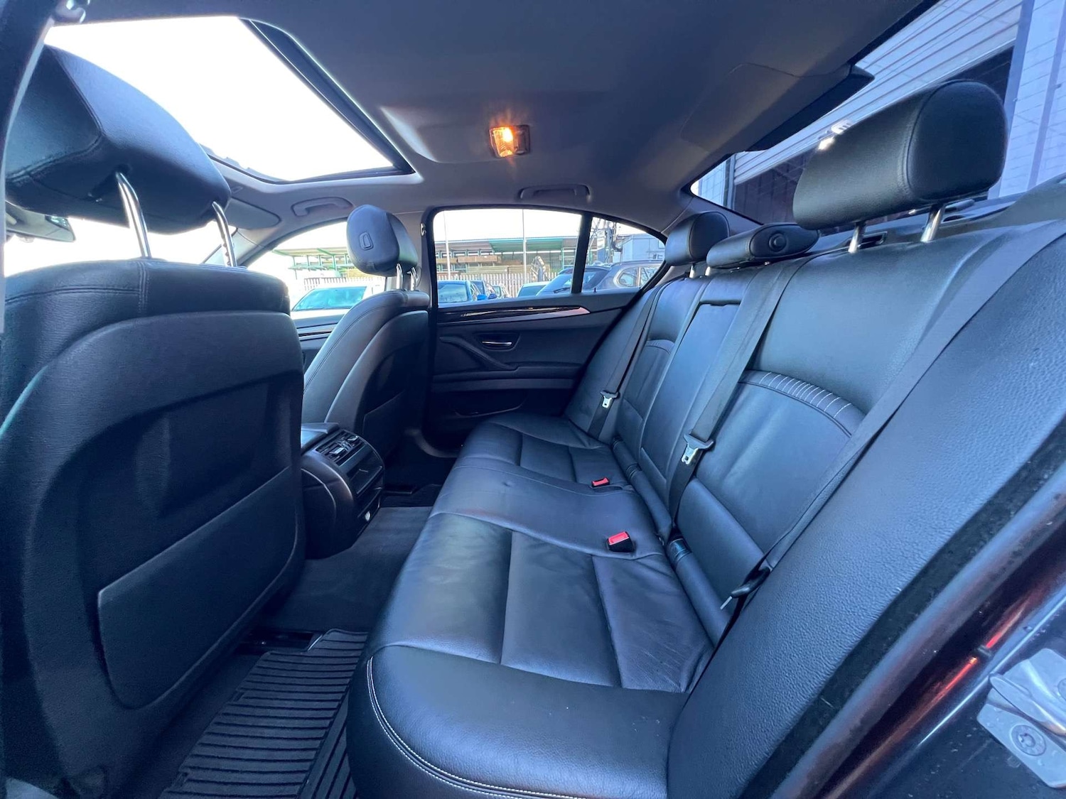 Used BMW 5 Series 2014 for sale - 76601530: Photo 32