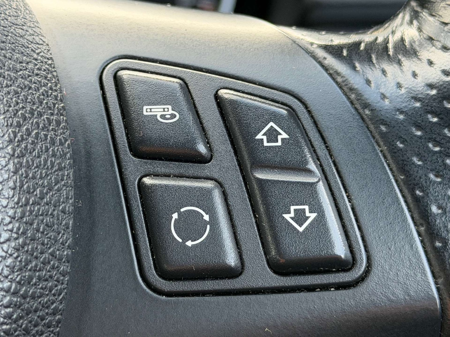 Used BMW 3 Series 2012 for sale - 77662808: Photo 57