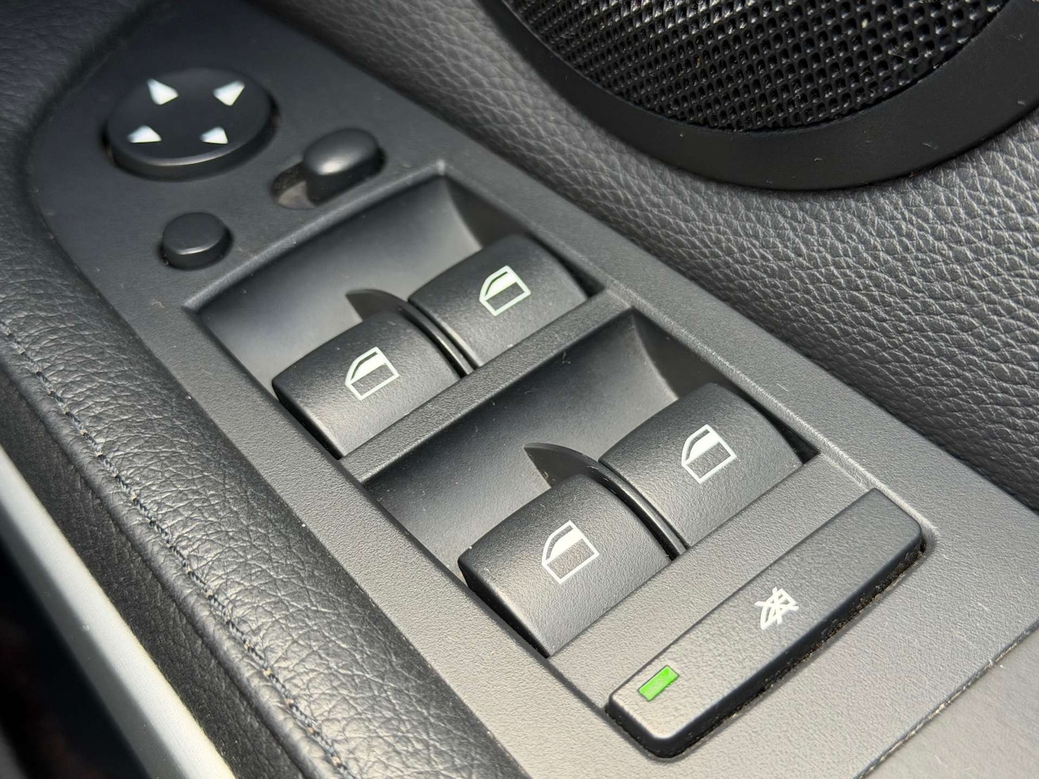 Used BMW 3 Series 2012 for sale - 77662808: Photo 59