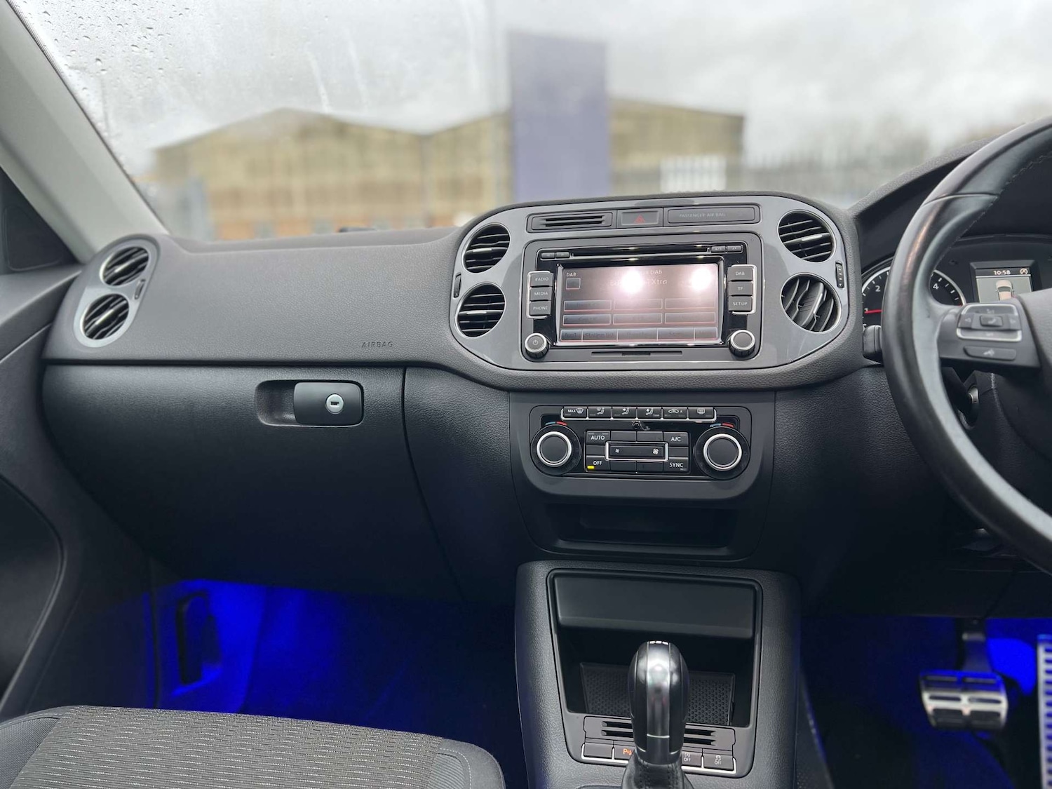 Used Volkswagen Tiguan 2012 for sale - 76881603: Photo 22