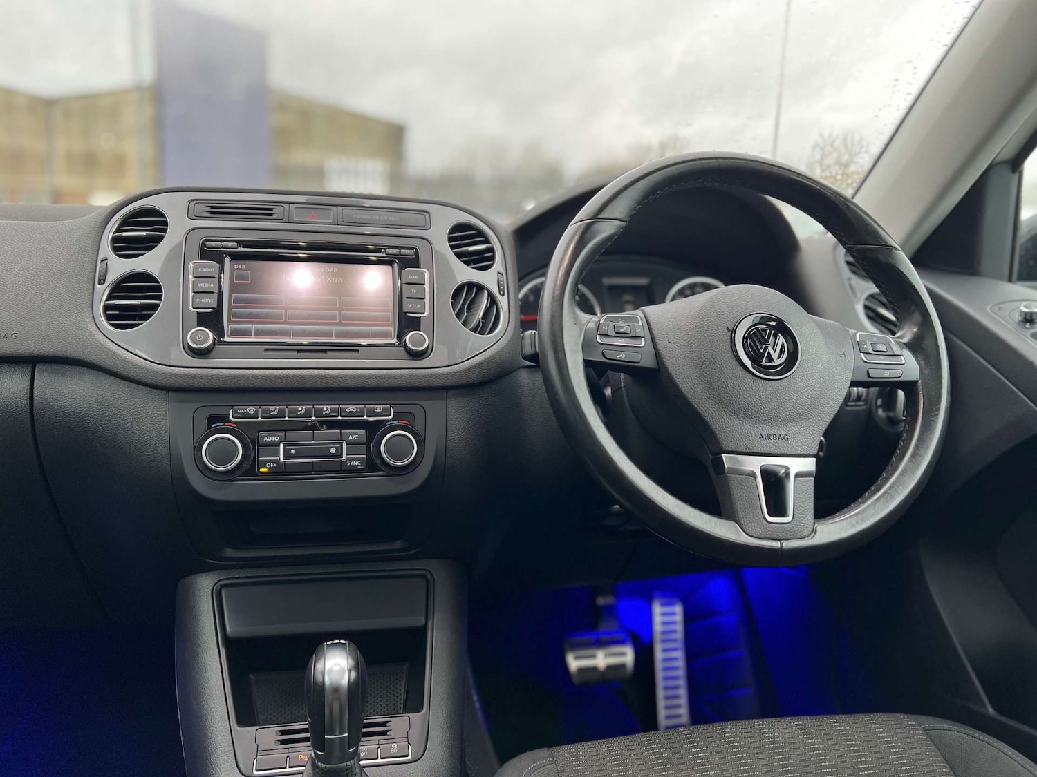 Used Volkswagen Tiguan 2012 for sale - 76881603: Photo 24