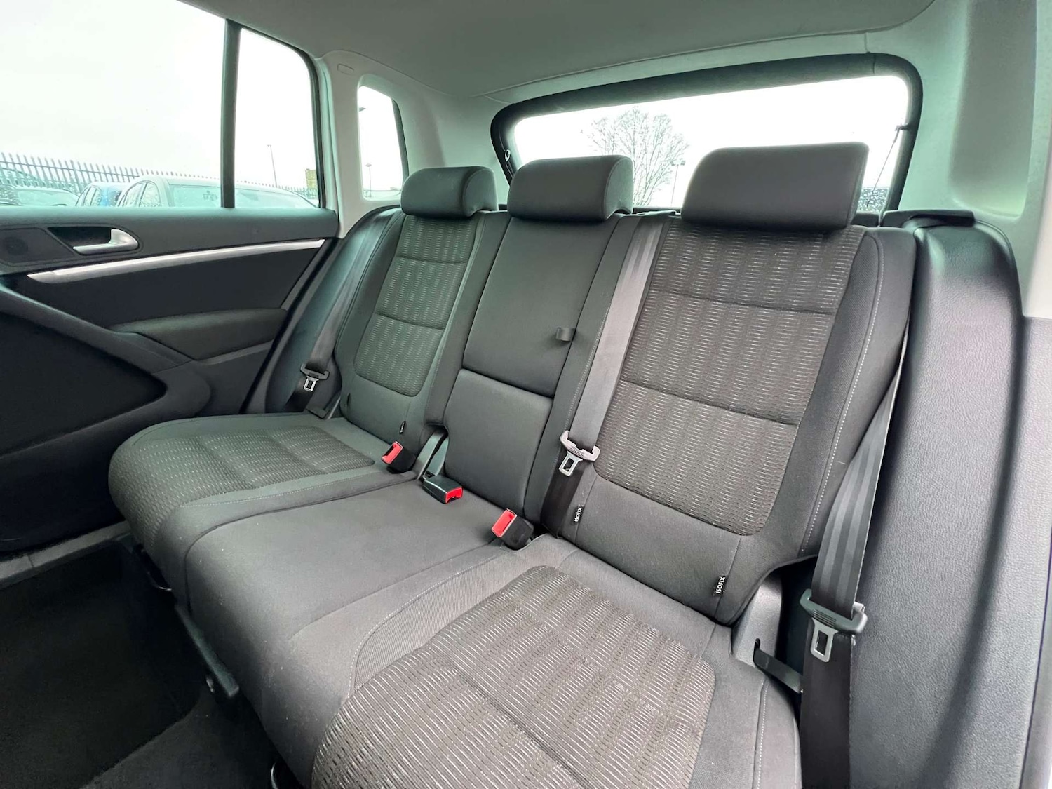 Used Volkswagen Tiguan 2012 for sale - 76881603: Photo 32