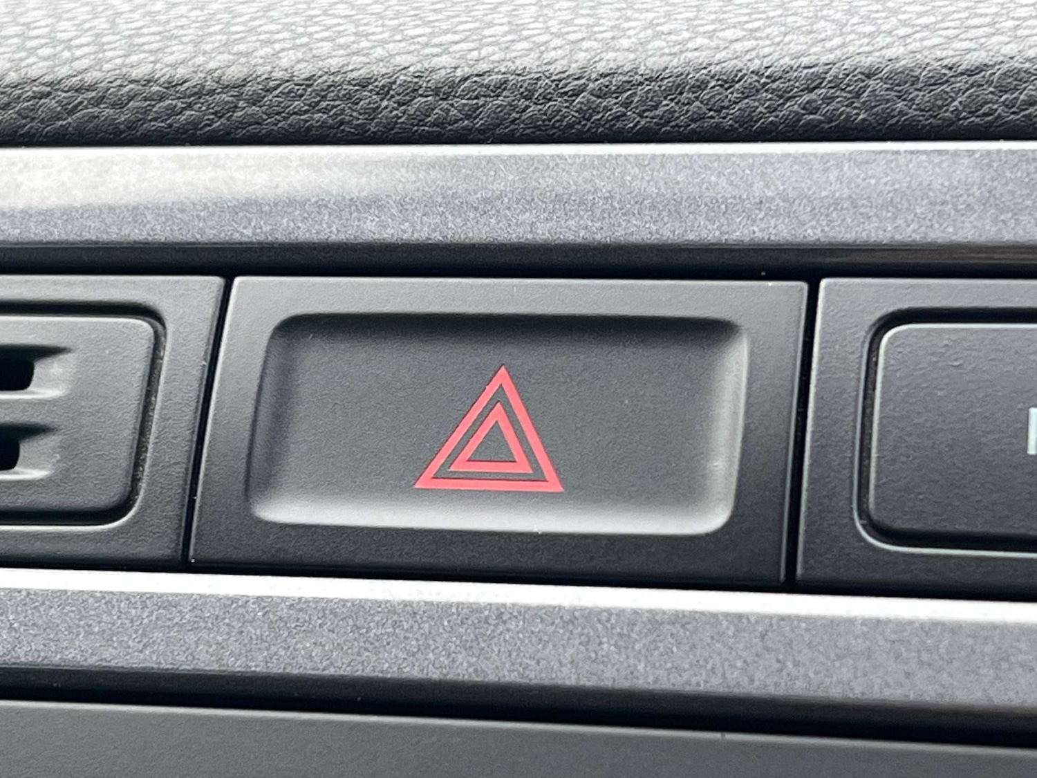 Used Volkswagen Tiguan 2012 for sale - 76881603: Photo 39