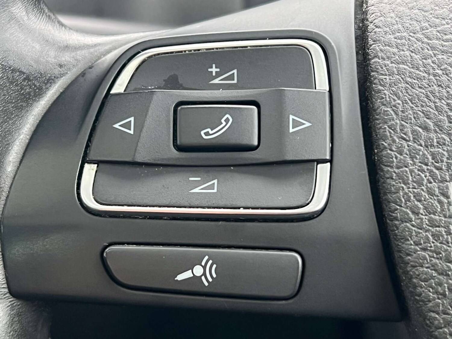 Used Volkswagen Tiguan 2012 for sale - 76881603: Photo 49