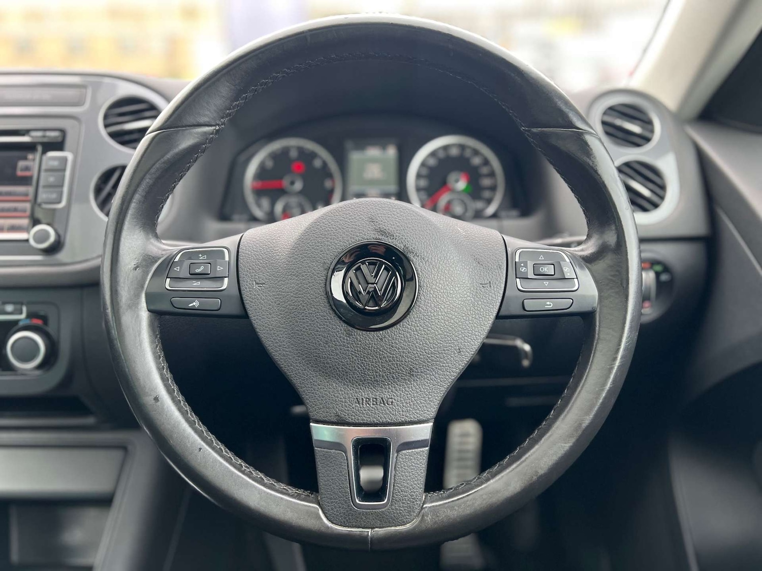 Used Volkswagen Tiguan 2012 for sale - 76881603: Photo 51