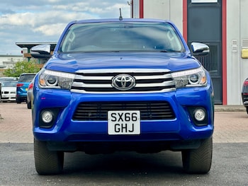 Used Toyota Hilux 2017 for sale - 78910035: Photo