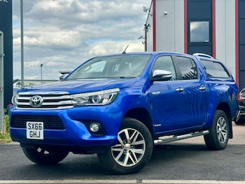 Used Toyota Hilux 2017 for sale - 78910035: Photo