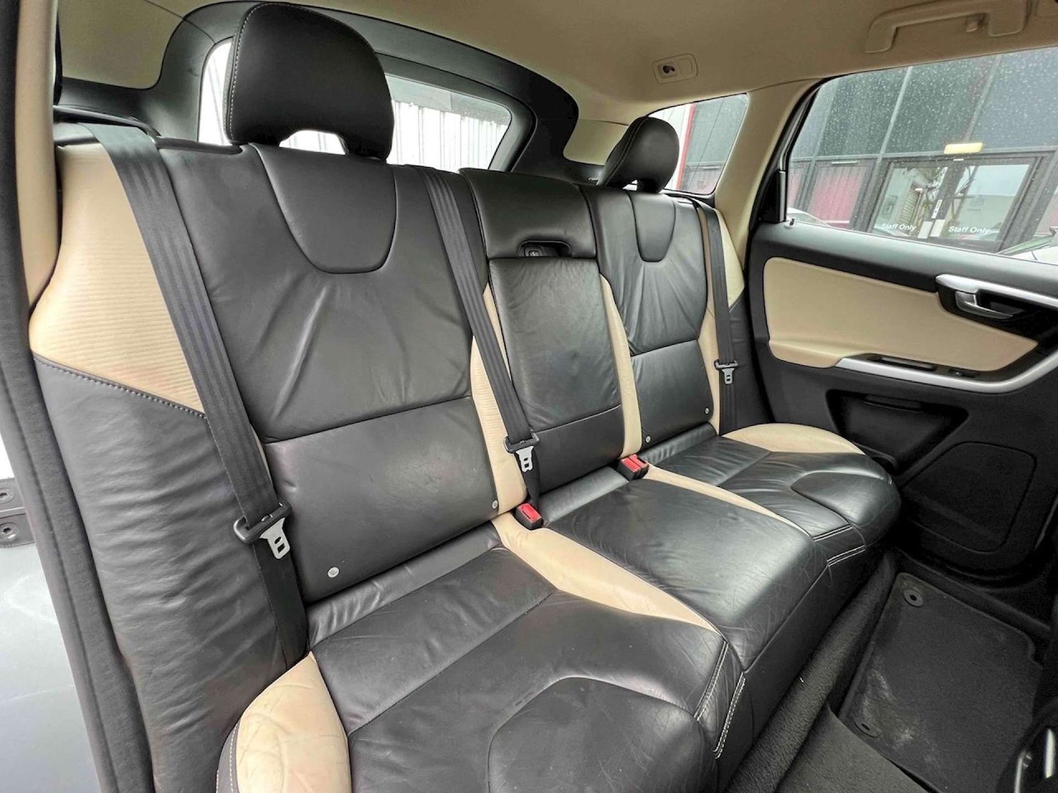 Used Volvo XC60 2010 for sale - 77872458: Photo 10