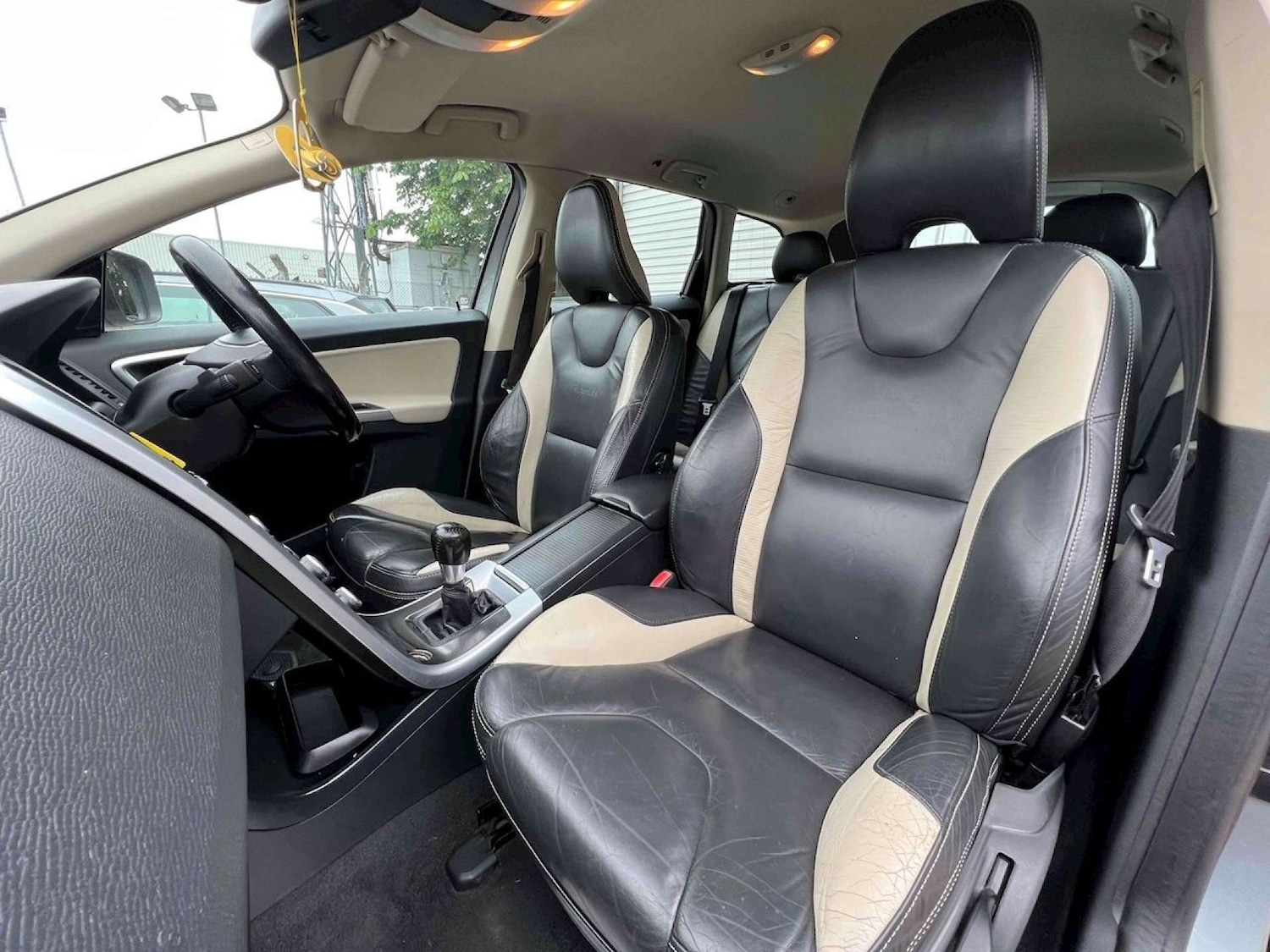 Used Volvo XC60 2010 for sale - 77872458: Photo 16