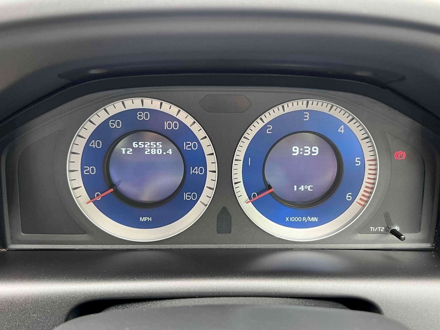 Used Volvo XC60 2010 for sale - 77872458: Photo 28