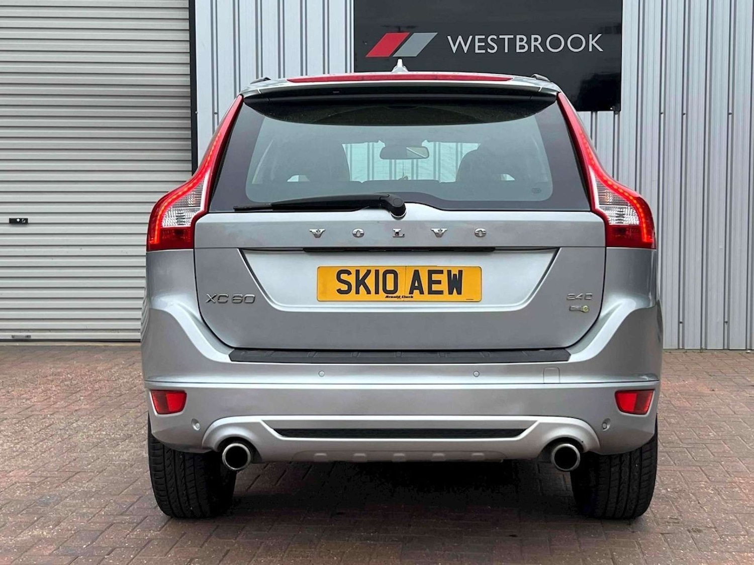 Used Volvo XC60 2010 for sale - 77872458: Photo 3